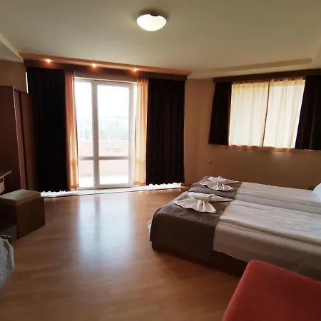 Paris Relax Zone 3* Balcsik