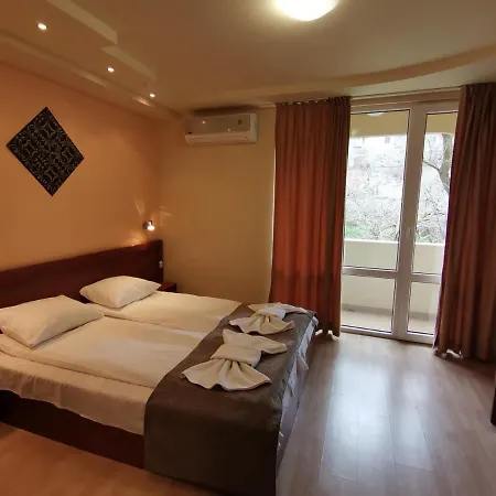 Szálloda Paris Relax Zone Balcsik